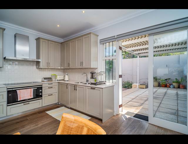 6 BEDROOM FREEHOLD FOR SALE IN MUSGRAVE